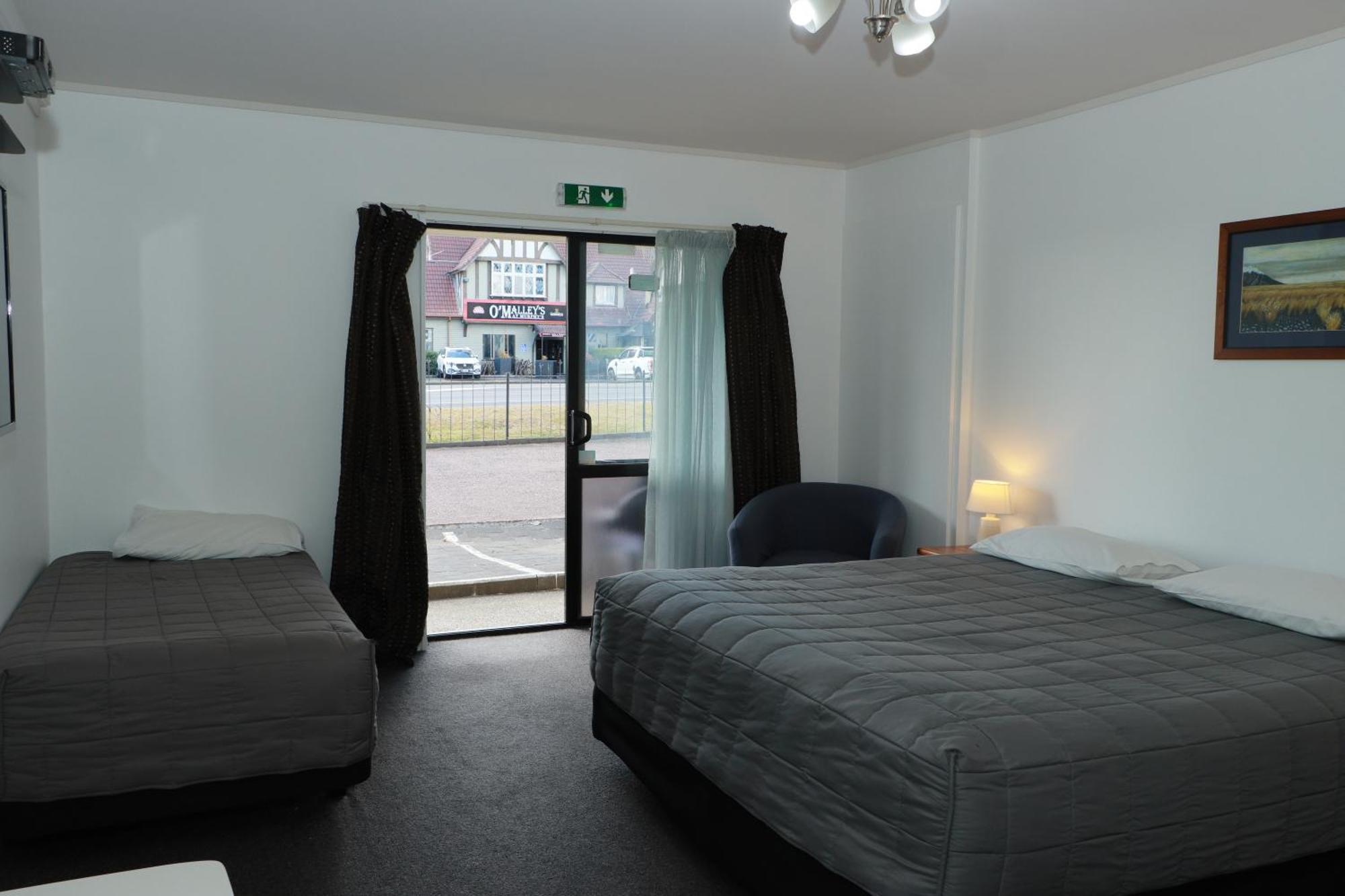 Drury Motor Lodge Room photo